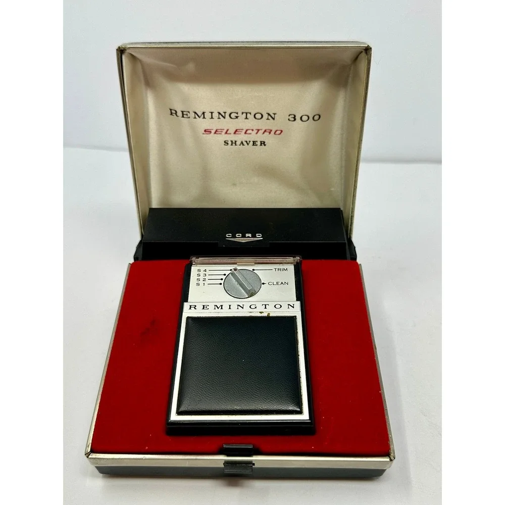 Vintage Remington 300 Selectro Electric Shaver Corded with Original Case B2